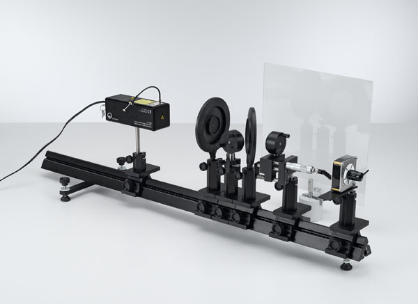Determinarea lungimii de unda a luminii unui laser He-Ne folosind un interferometru Michelson - Configurare pe banca optica
